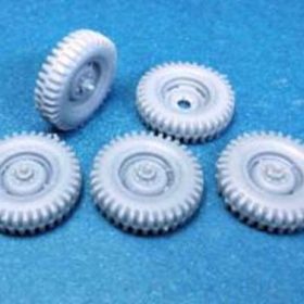 Minor 1/35 Land Rover military patern wheels 358006