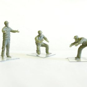 Armory 1/72 Soviet/Russian modern airfield ground personnel - 3 figures AR F7214