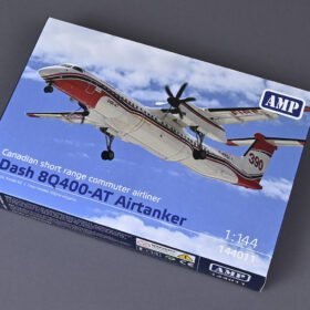 AMP Dash 8Q400-MR Airtanker (1/144) AMP144-011