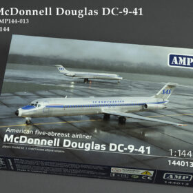 AMP Douglas Dc-9 /40 SAS, Swedeweys (1/144) AMP144-013